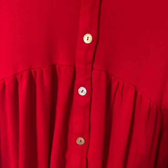 Eri + Ali Red Shay Gathered Swing Top - Picture 9 of 10